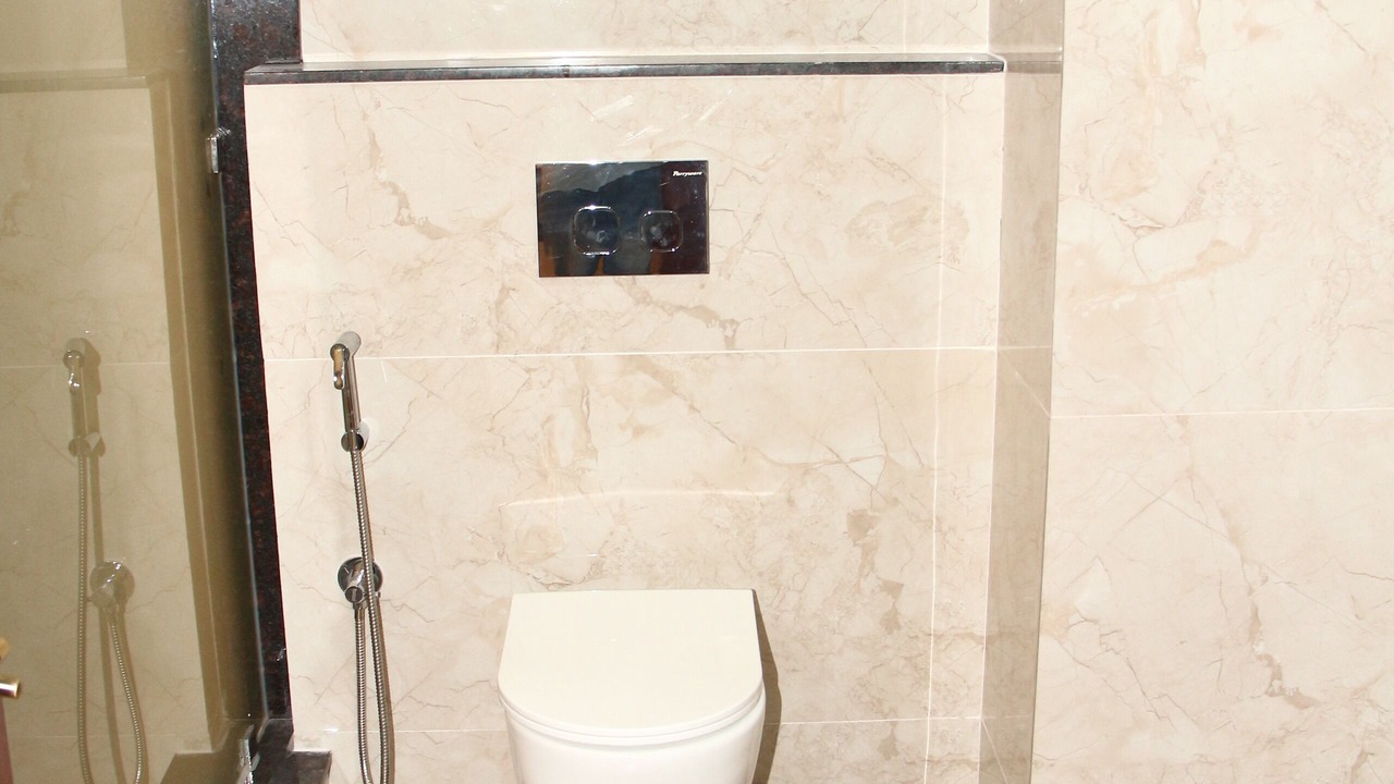 Photo of Bathroom in Tiruchirappalli