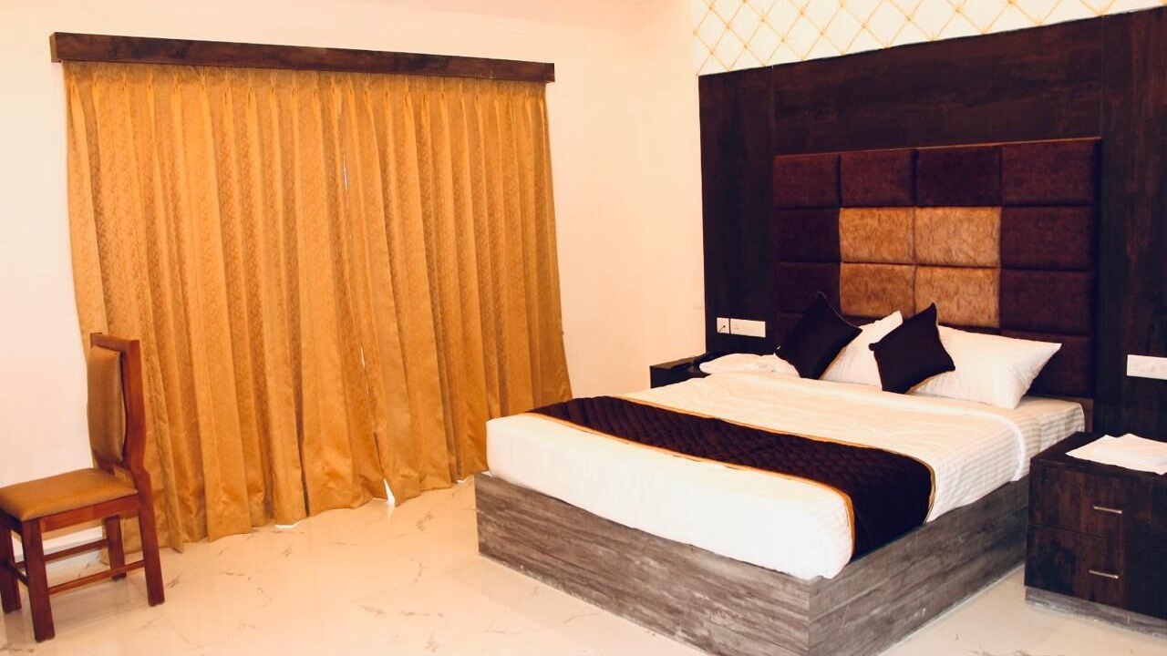 Photo of Bedroom in Tiruchirappalli