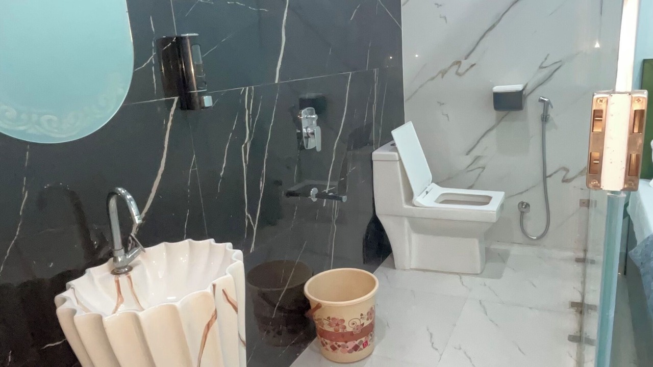 Photo of Bathroom in Taj Ganj