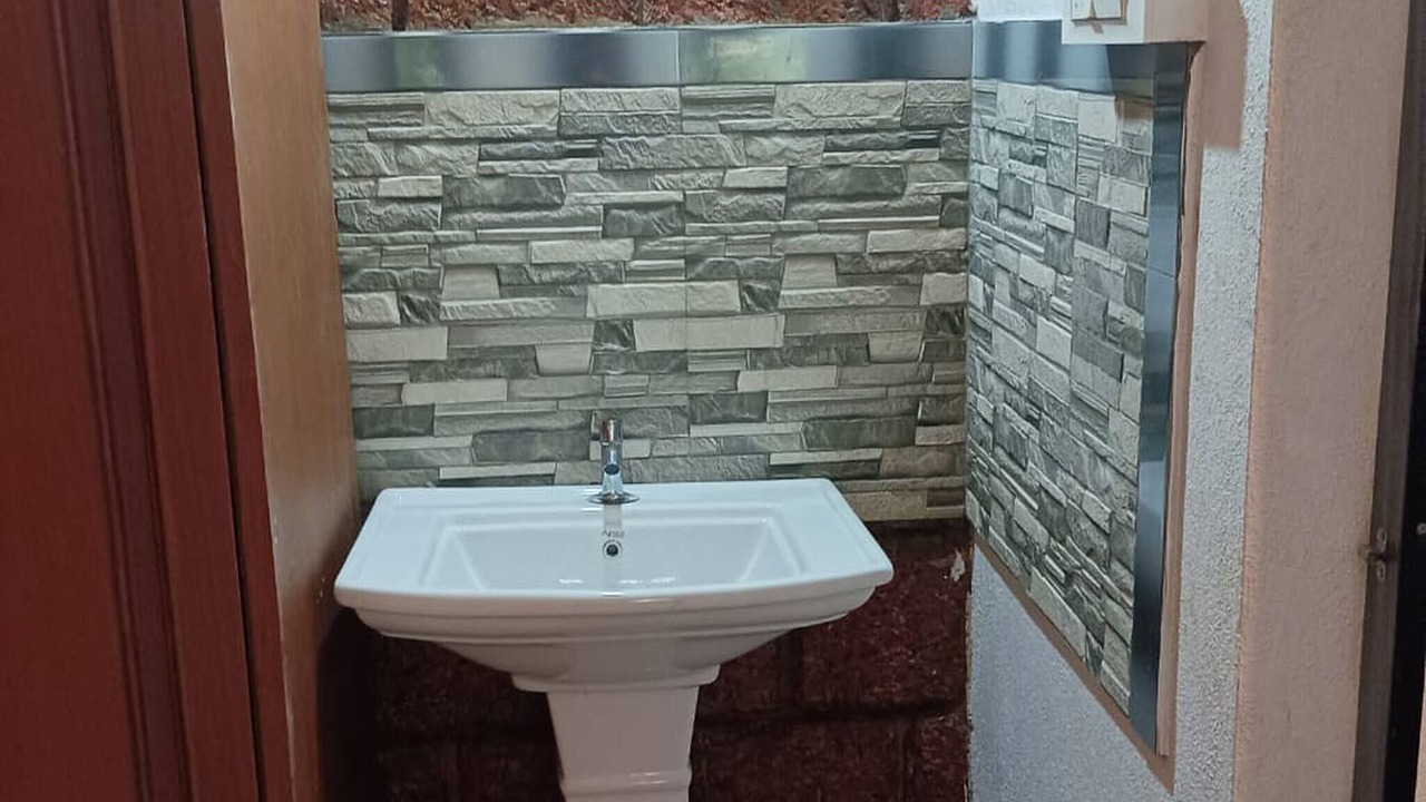 Photo of Bathroom in Timbholi