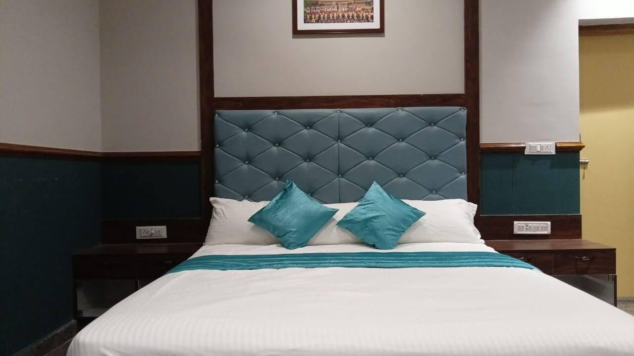 Photo of Bedroom in Tiruvettipuram