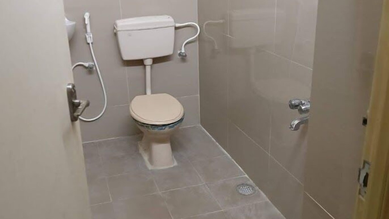 Photo of Bathroom in Tiruvettipuram