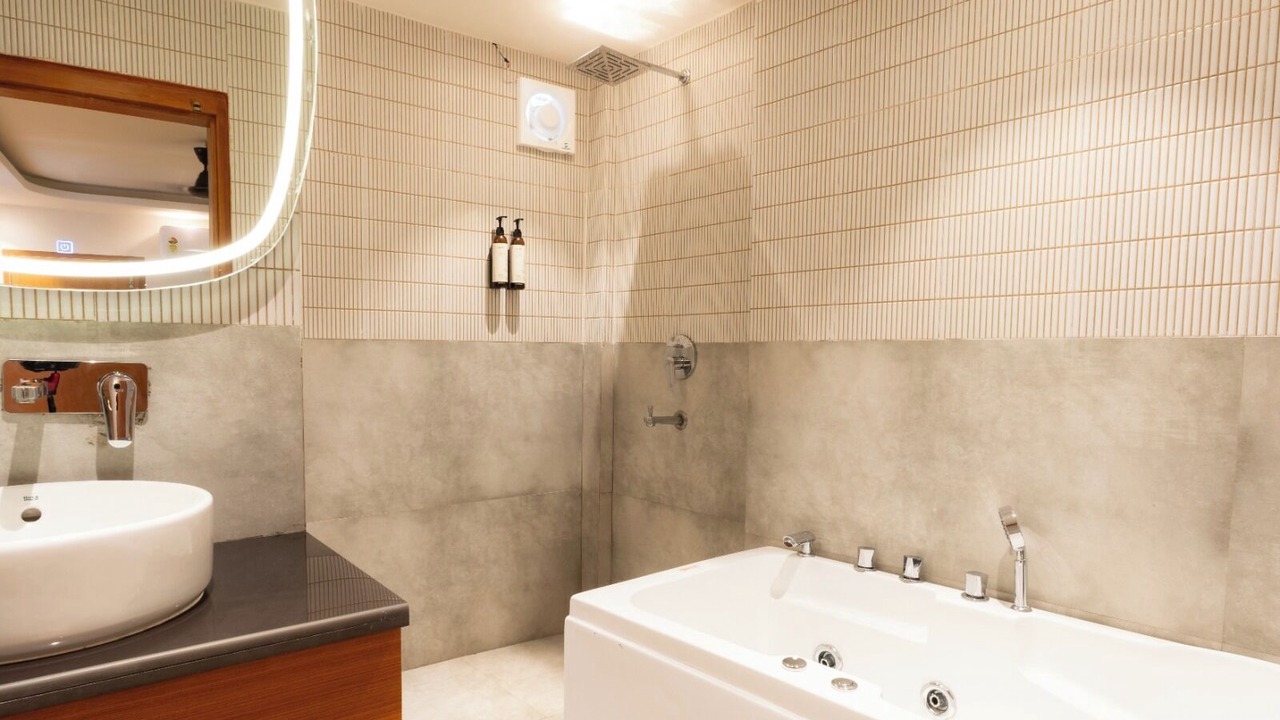 Photo of Bathroom in Taj Ganj
