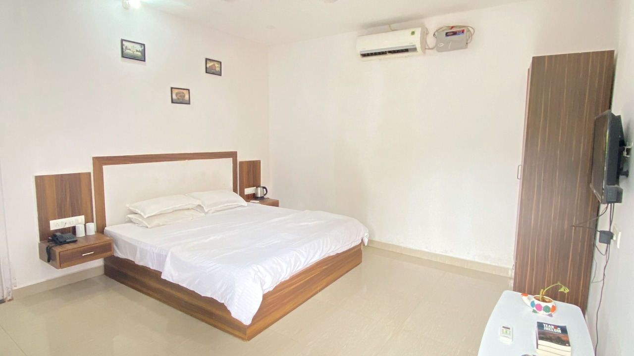 Photo of Bedroom in Morjim