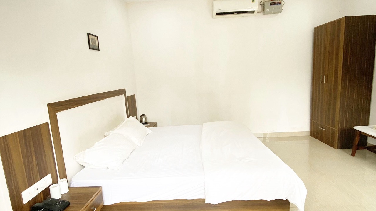 Photo of Bedroom in Morjim