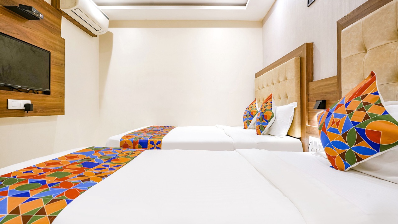 Photo of Bedroom in Prabhadevi