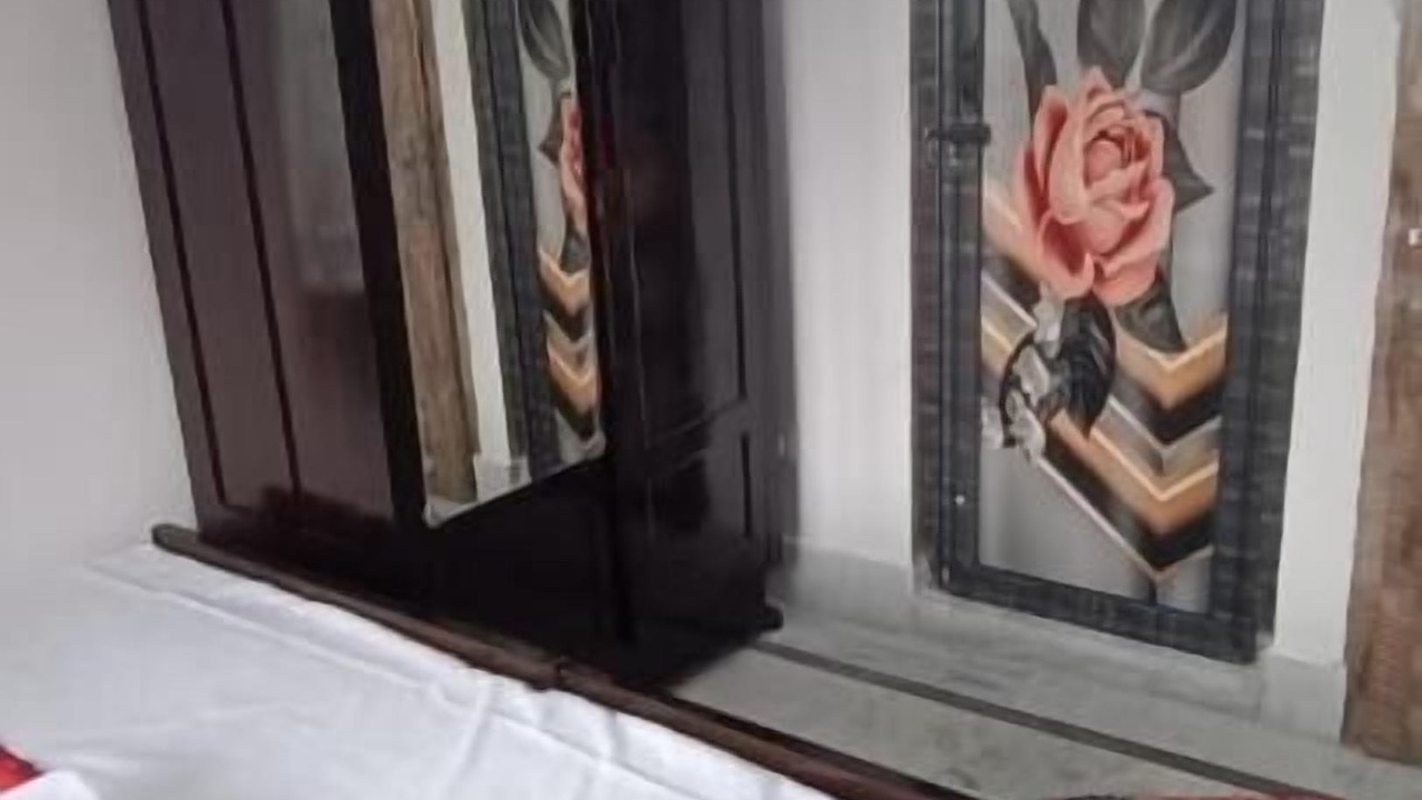 Photo of Bedroom in Kolkata