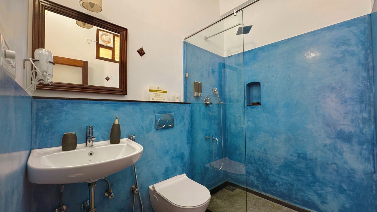 Photo of Bathroom in White Town