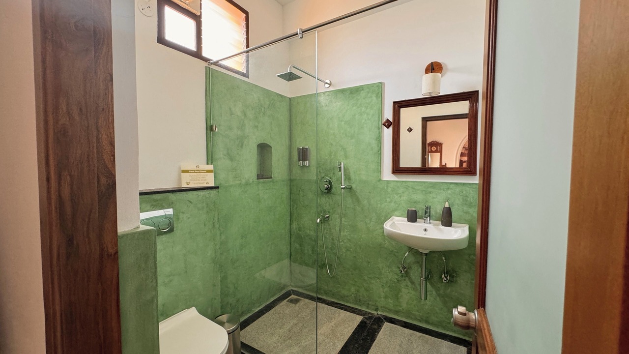 Photo of Bathroom in White Town
