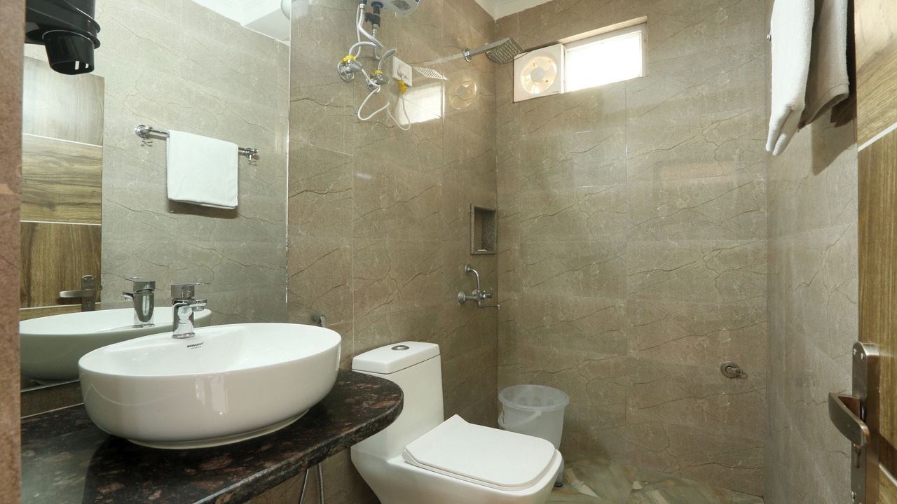 Photo of Bathroom in Mahipalpur