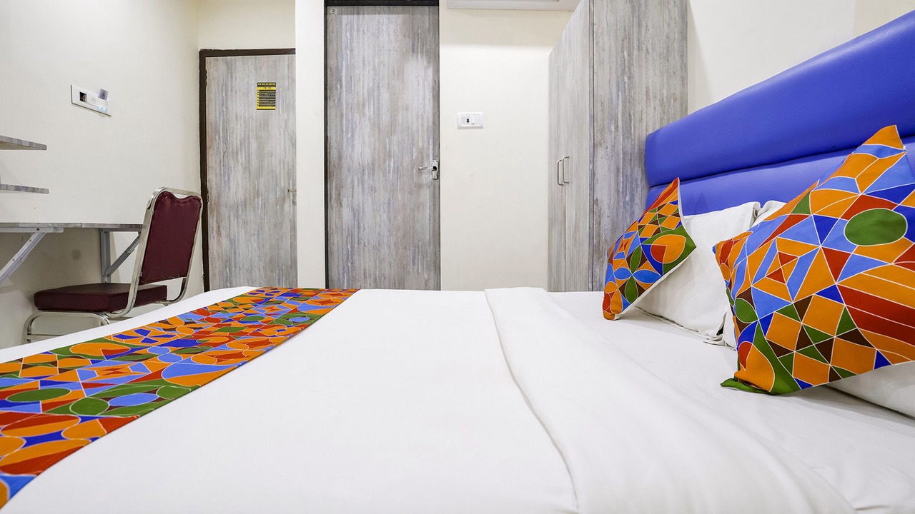 Photo of Bedroom in Jogeshwari West