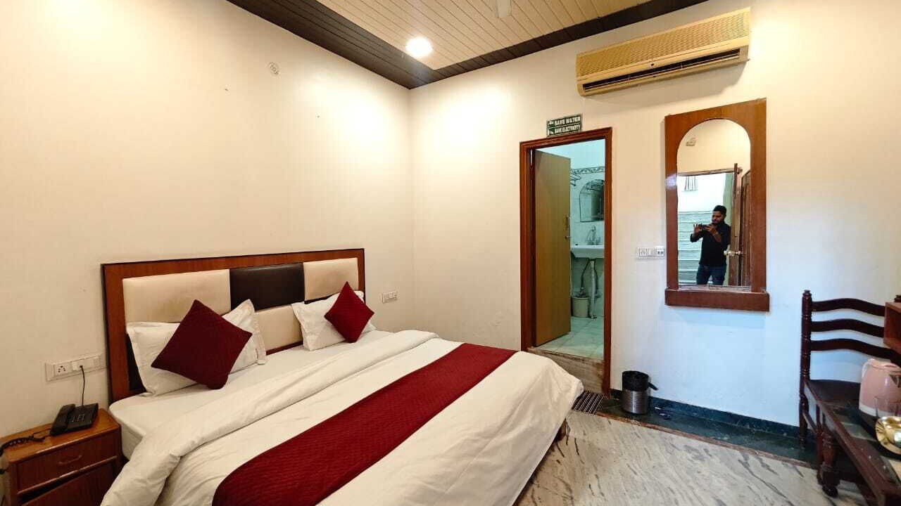 Photo of Bedroom in Sindhi Camp