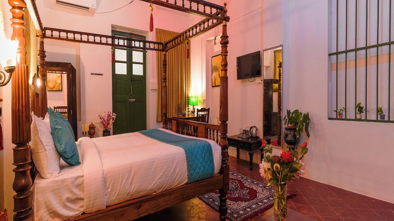 Photo of Bedroom in White Town