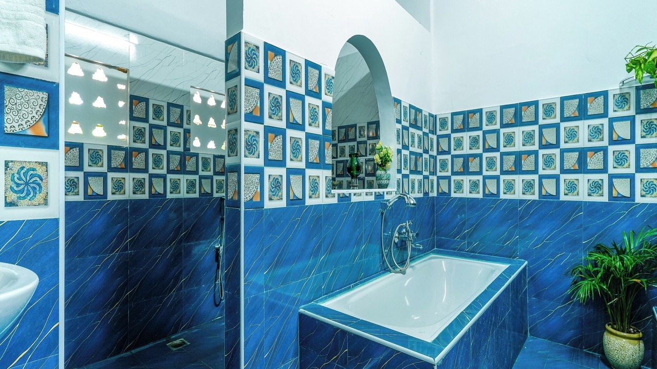 Photo of Bathroom in White Town