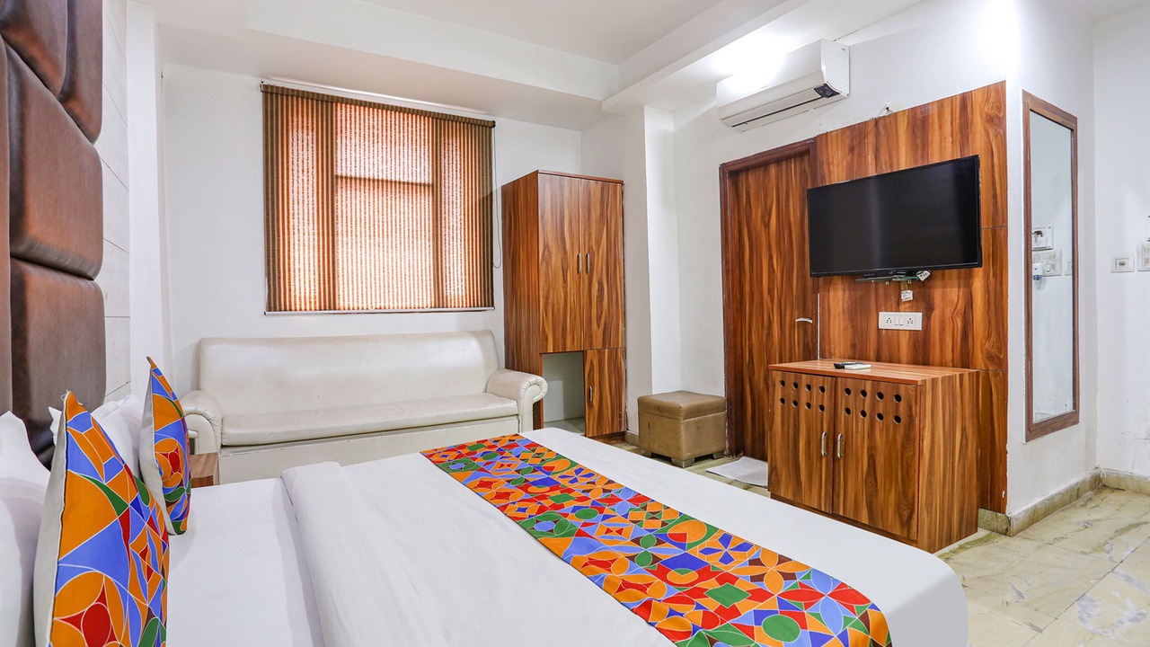 Photo of Bedroom in Karol Bagh