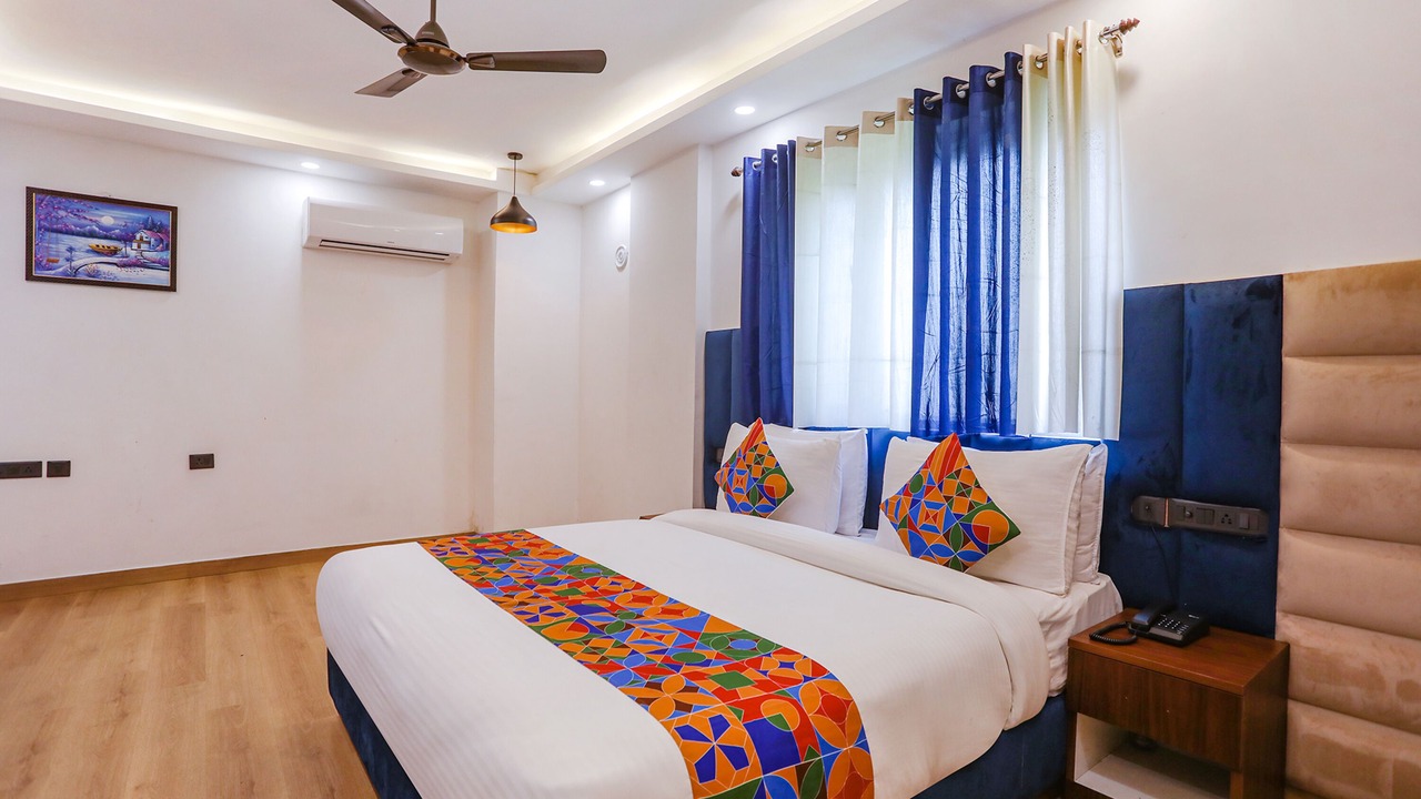 Photo of Bedroom in Kalkaji