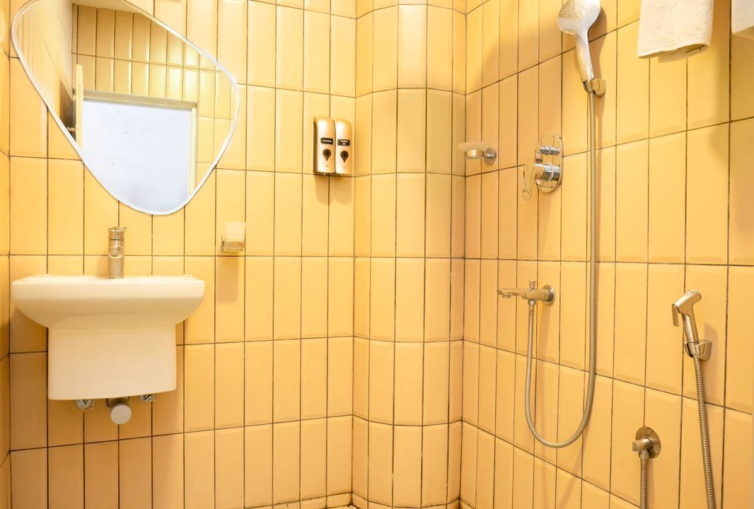 Photo of Bathroom in White Town