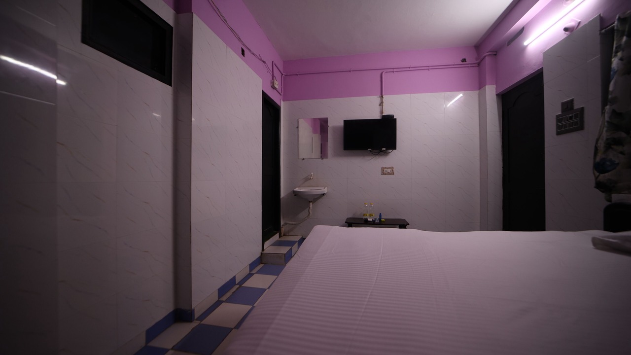 Photo of Bedroom in Velankanni
