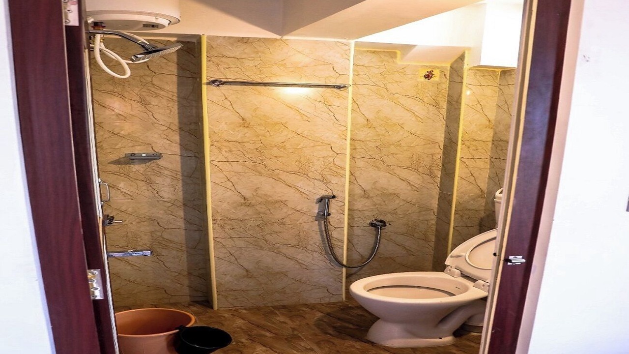 Photo of Bathroom in White Town