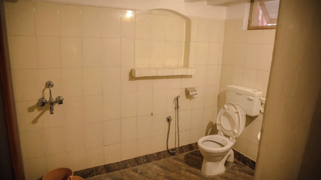 Photo of Bathroom in White Town