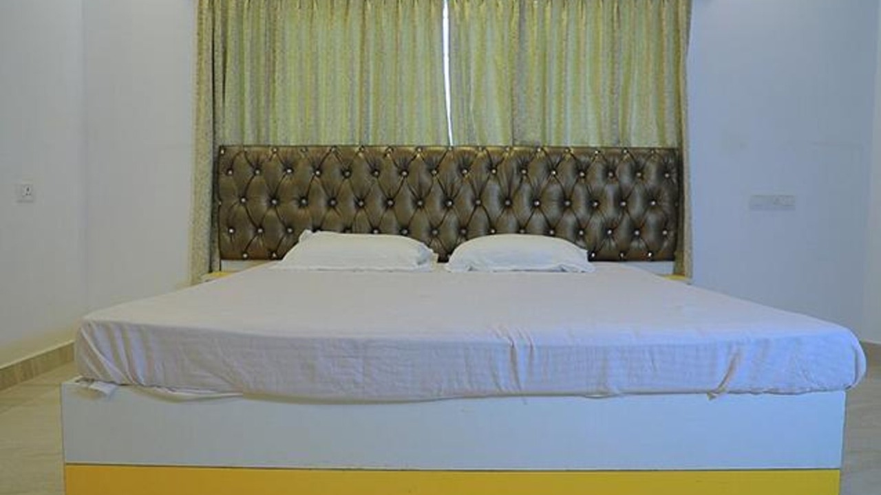 Photo of Bedroom in Koonimedu