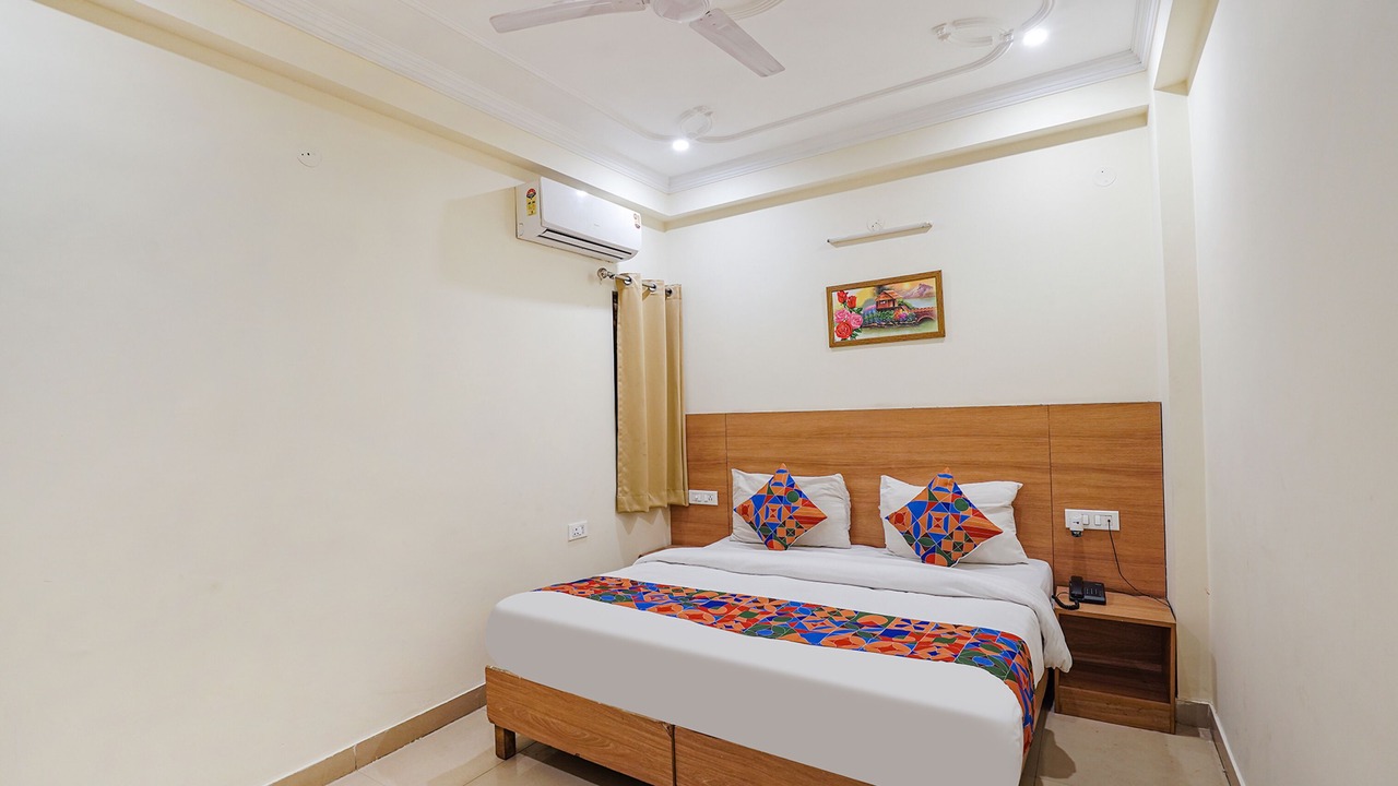 Photo of Bedroom in Sector 62