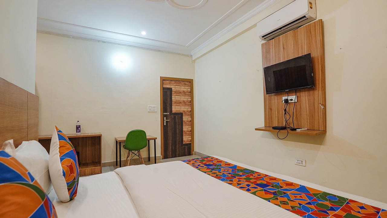 Photo of Bedroom in Sector 62