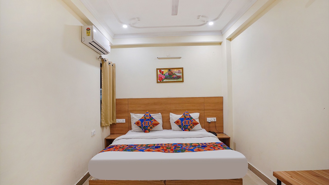 Photo of Bedroom in Sector 62