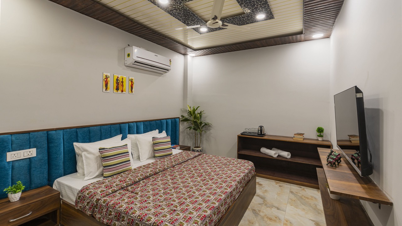Photo of Bedroom in Pink City
