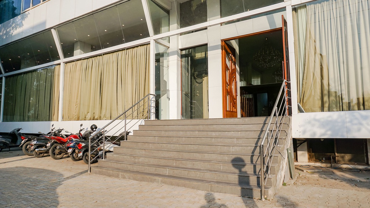 Photo of Outdoor in Thane West