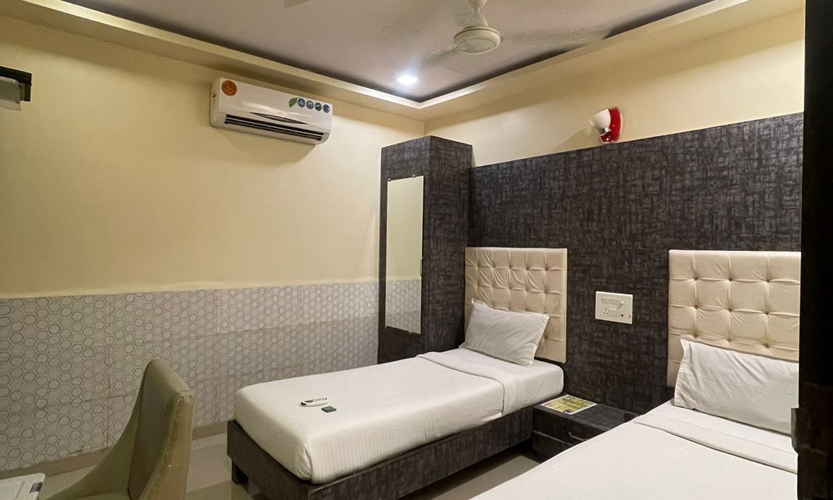 Photo of Bedroom in Jogeshwari West