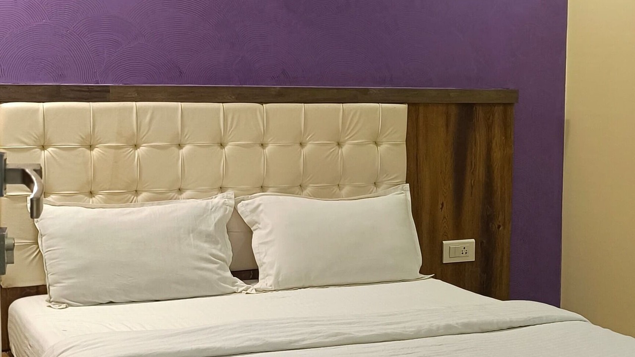 Photo of Bedroom in Jogeshwari West