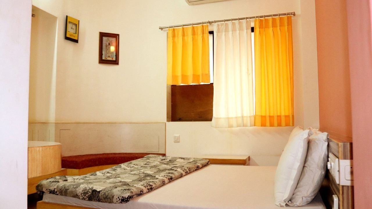 Photo of Bedroom in Nathdwara