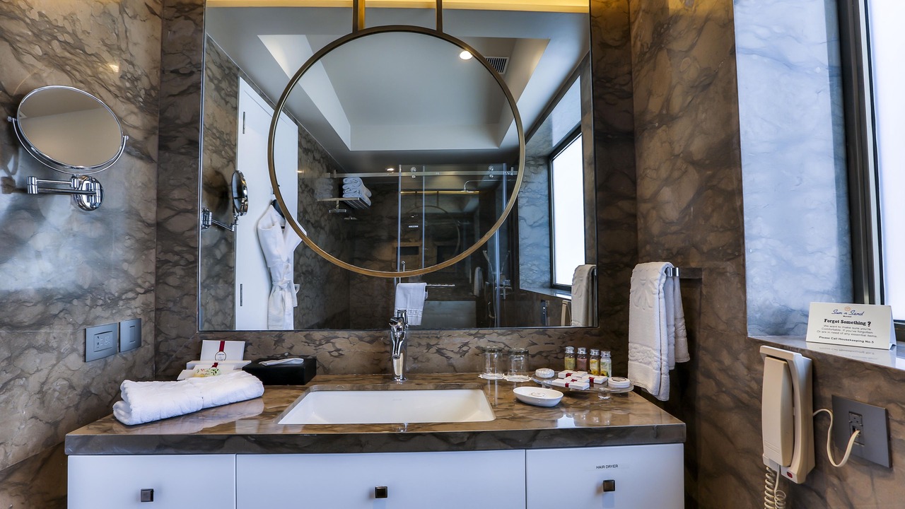 Photo of Bathroom in Juhu