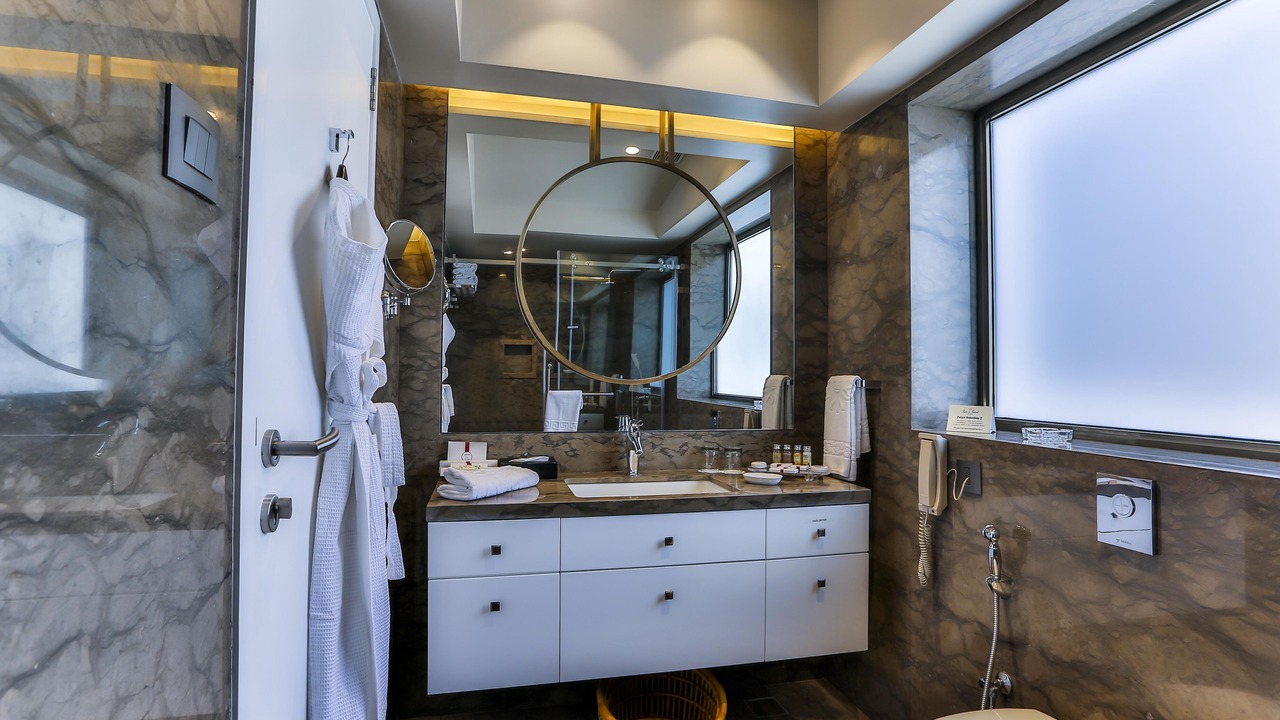 Photo of Bathroom in Juhu