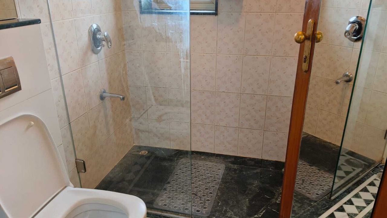 Photo of Bathroom in Prabhadevi
