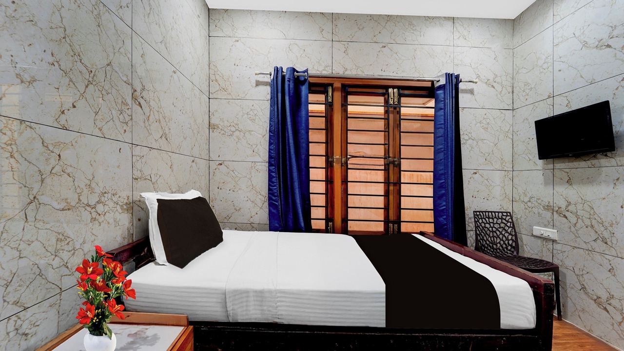 Photo of Bedroom in Gandhipuram
