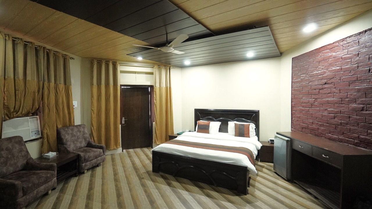 Photo of Bedroom in Pathankot