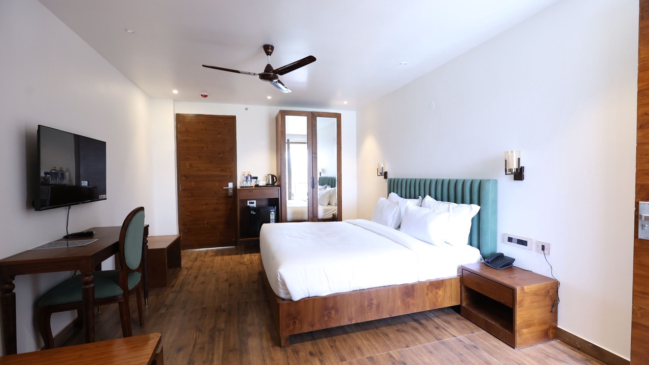 Photo of Bedroom in Dharampur