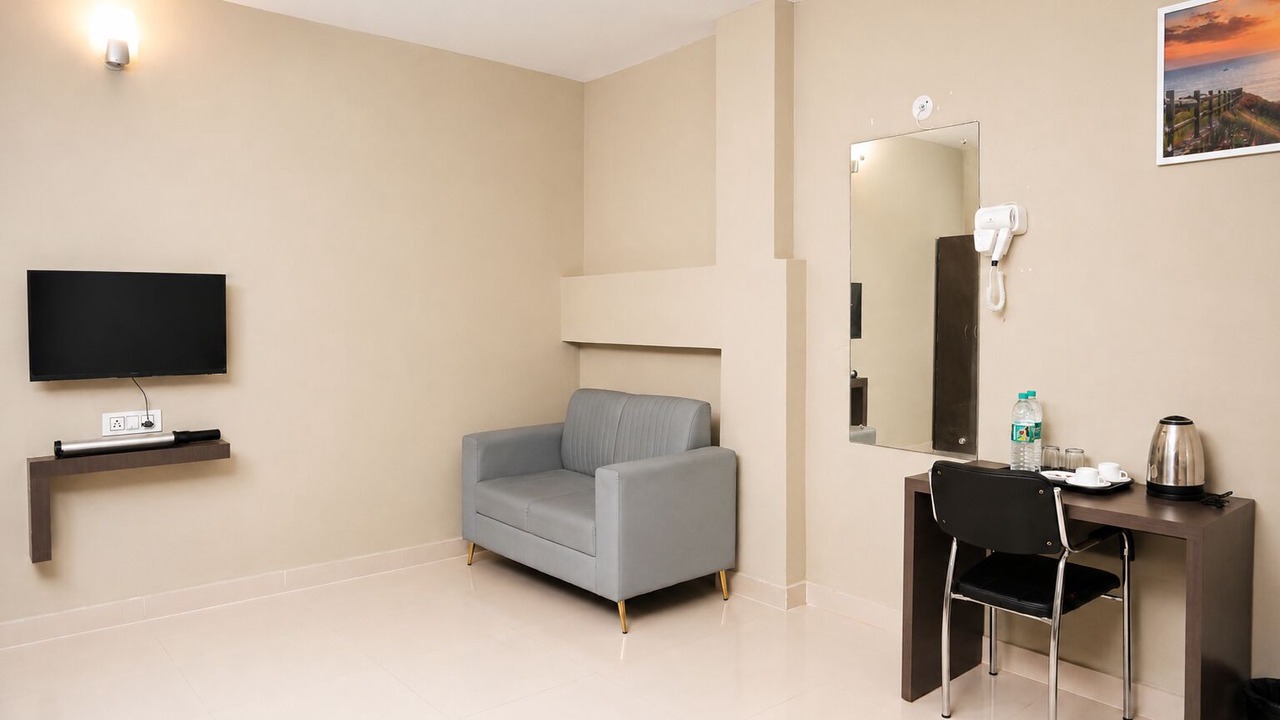 Photo of Bedroom in Sualkuchi