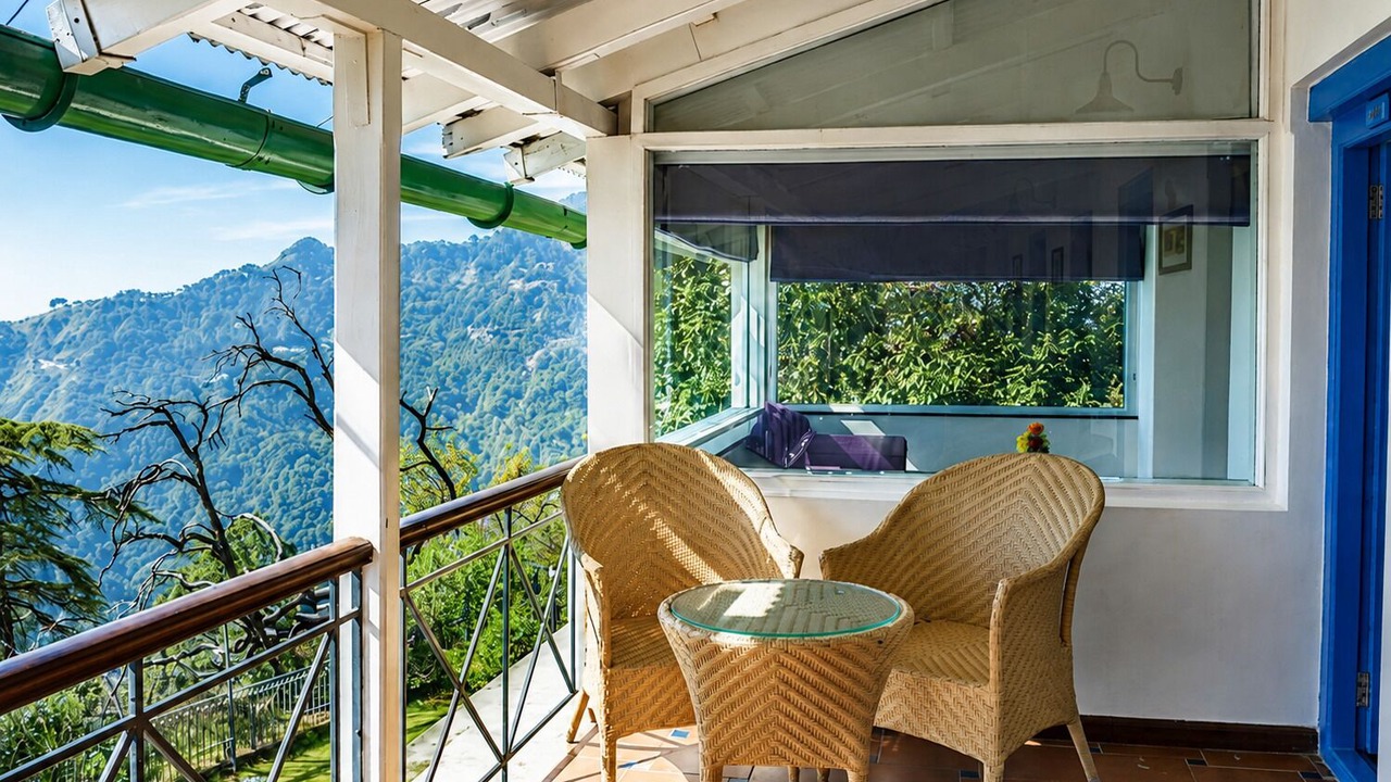 Photo of Patio Balcony in The Mall Road
