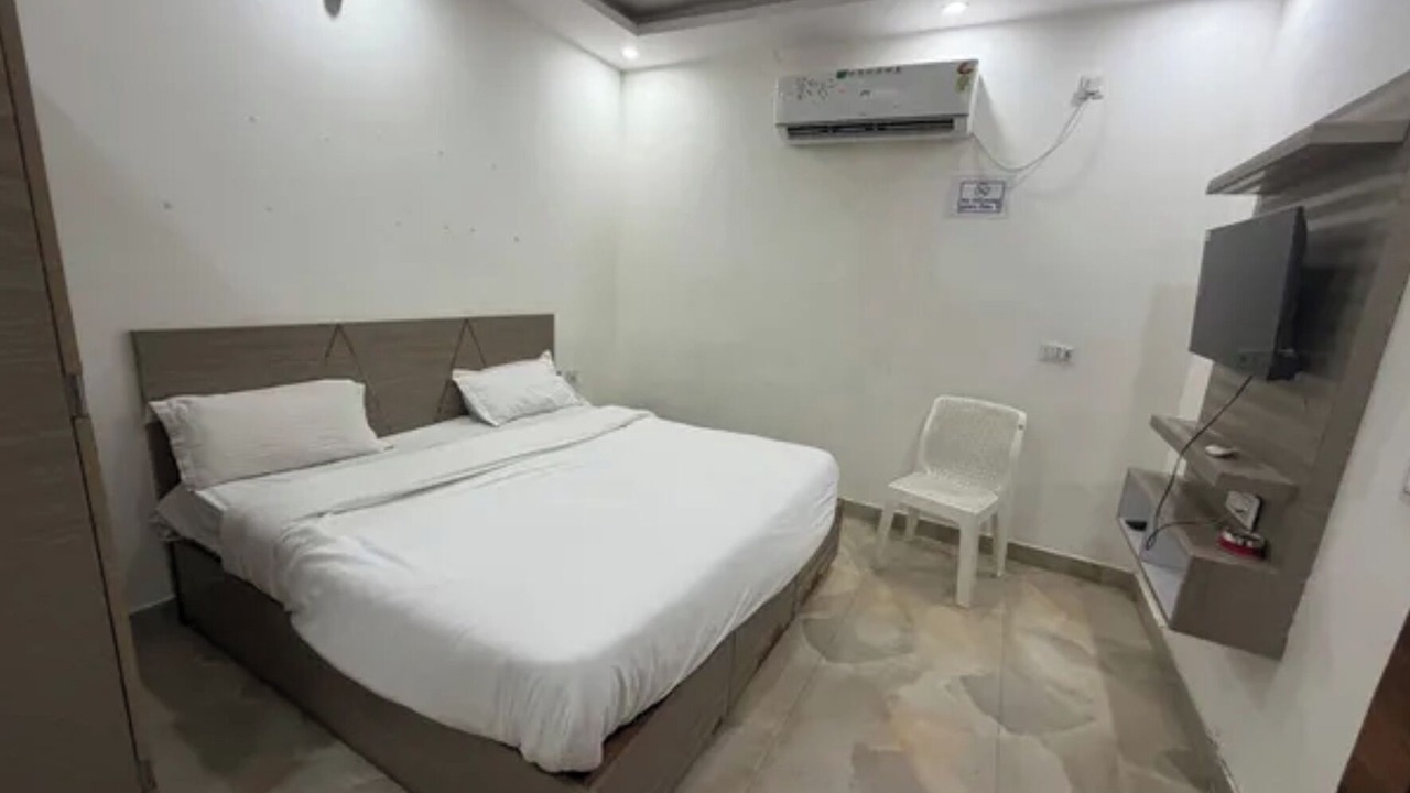 Photo of Bedroom in Sector D