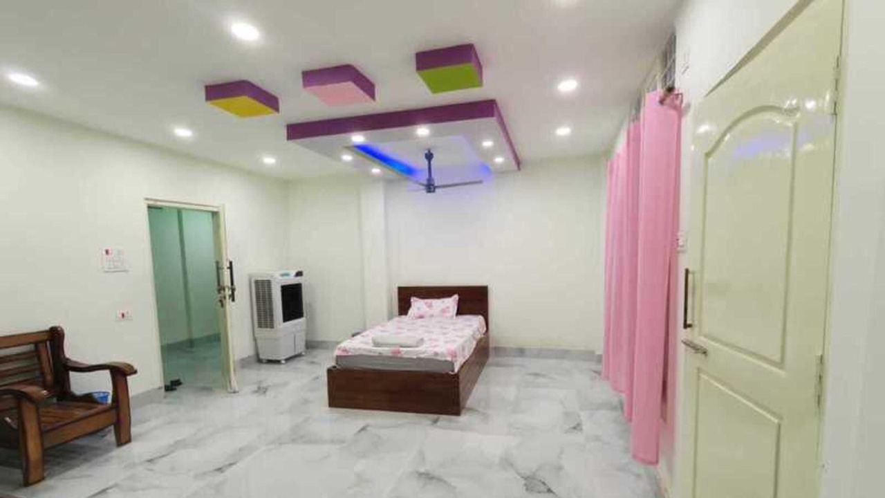 Photo of Bedroom in Daporijo