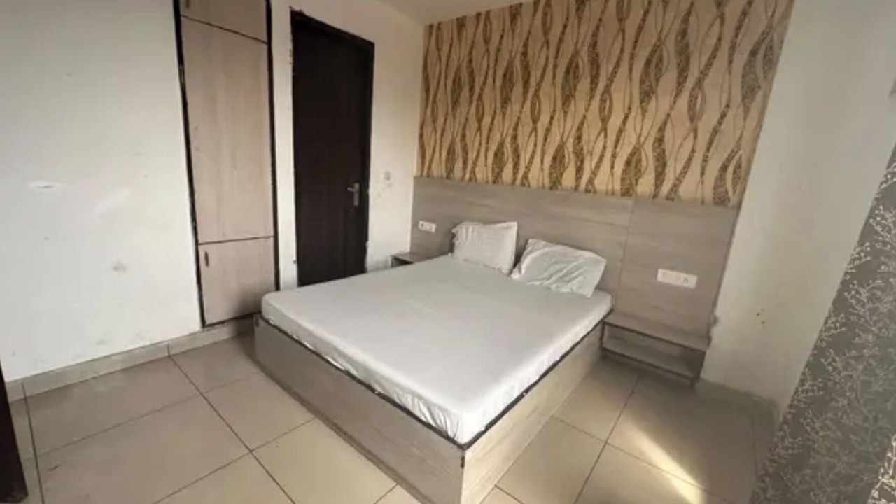 Photo of Bedroom in Azadpur