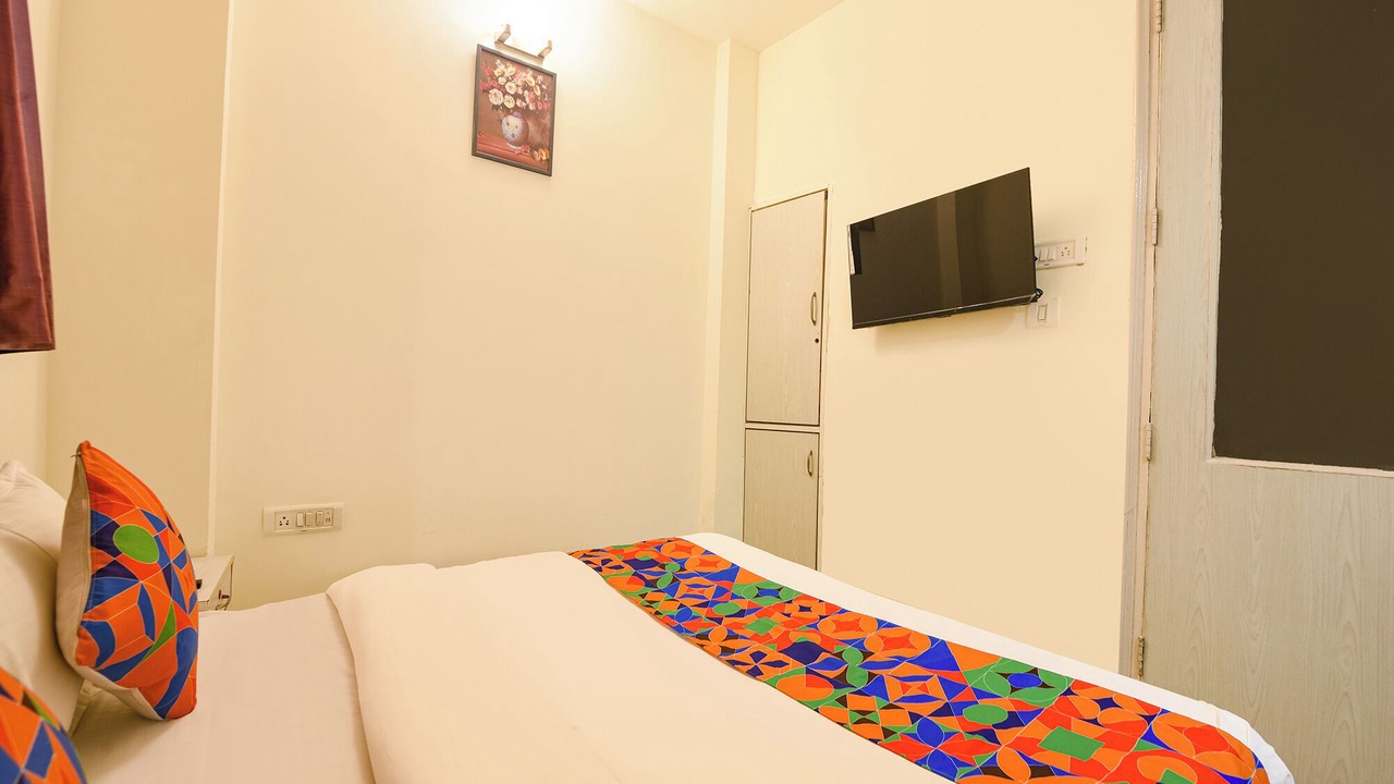 Photo of Bedroom in Karol Bagh