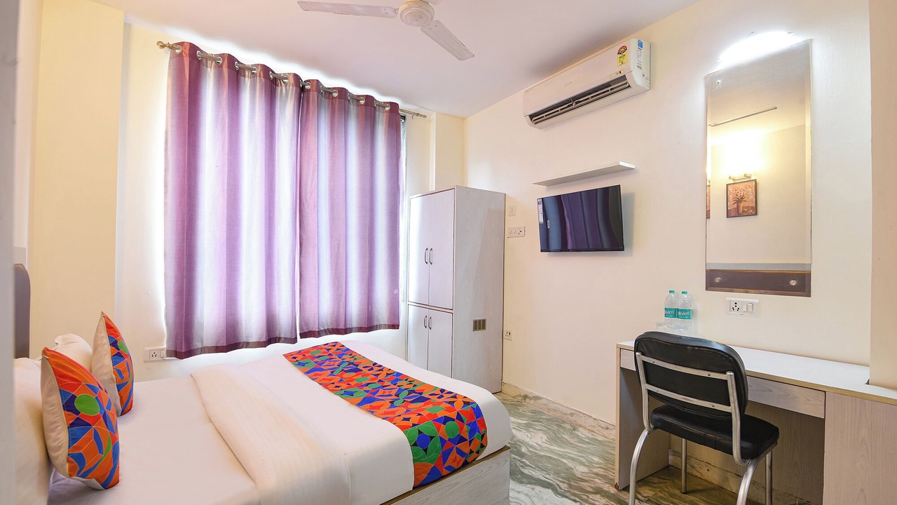 Photo of Bedroom in Karol Bagh