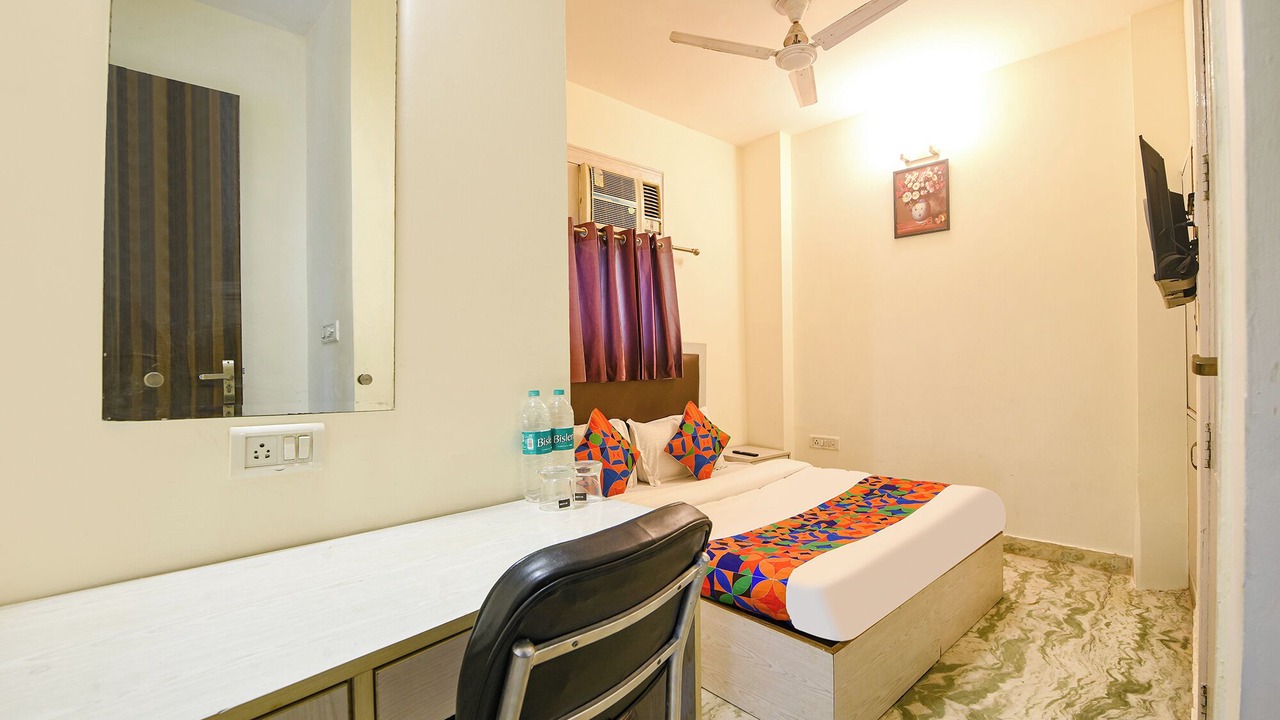 Photo of Bedroom in Karol Bagh