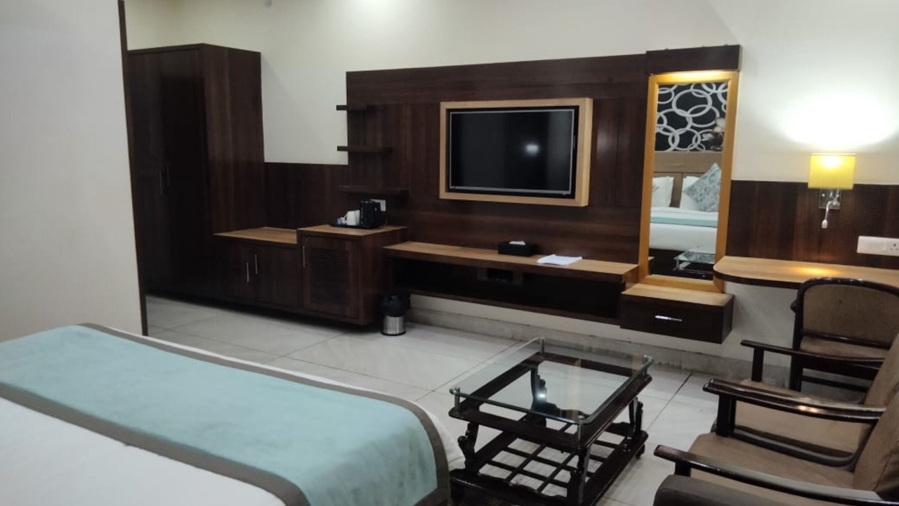 Photo of Bedroom in Bharatpur