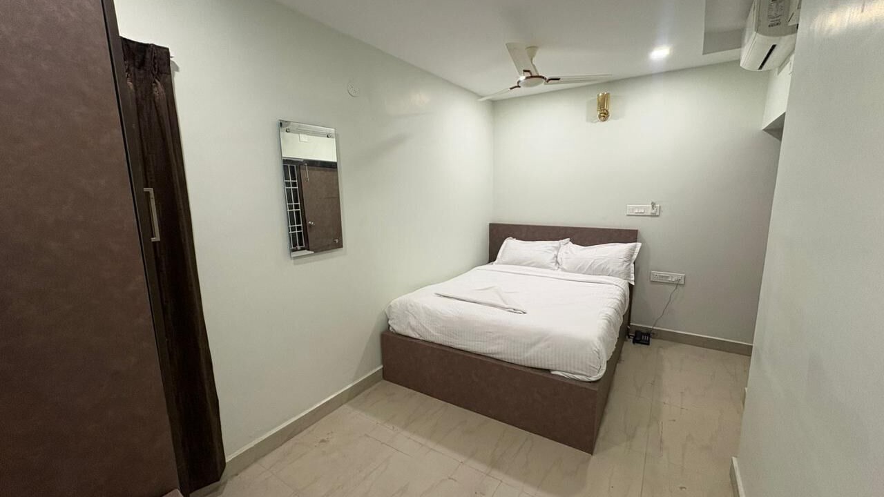 Photo of Bedroom in Royapettah