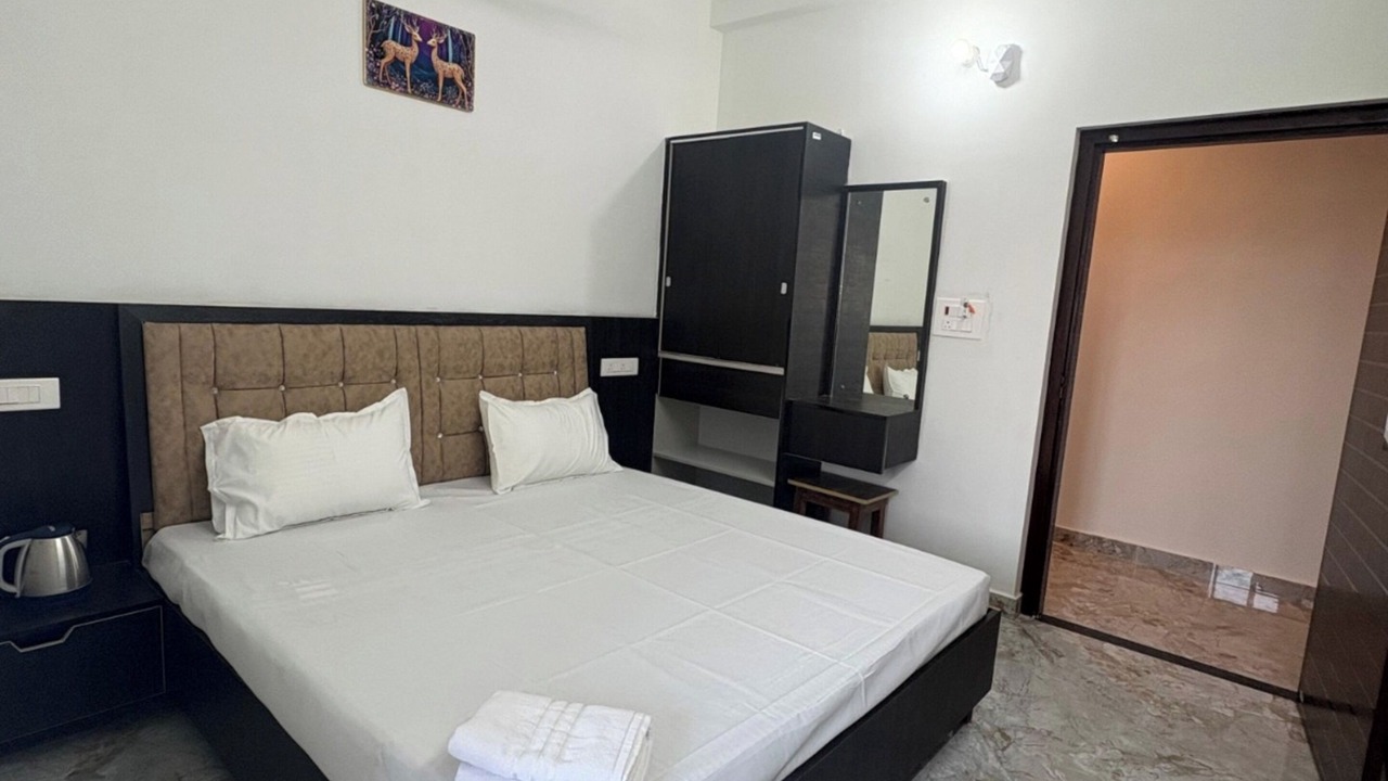 Photo of Bedroom in Pipra Dewas